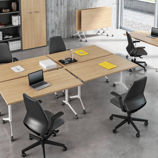 Table Pliante à Roulettes